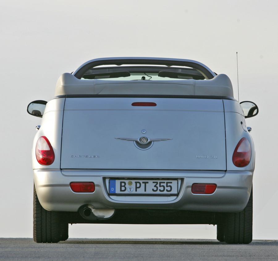  Chrysler PT Cruiser Convertible (PT) 2005 года  (WW) (фото 112 из 129)